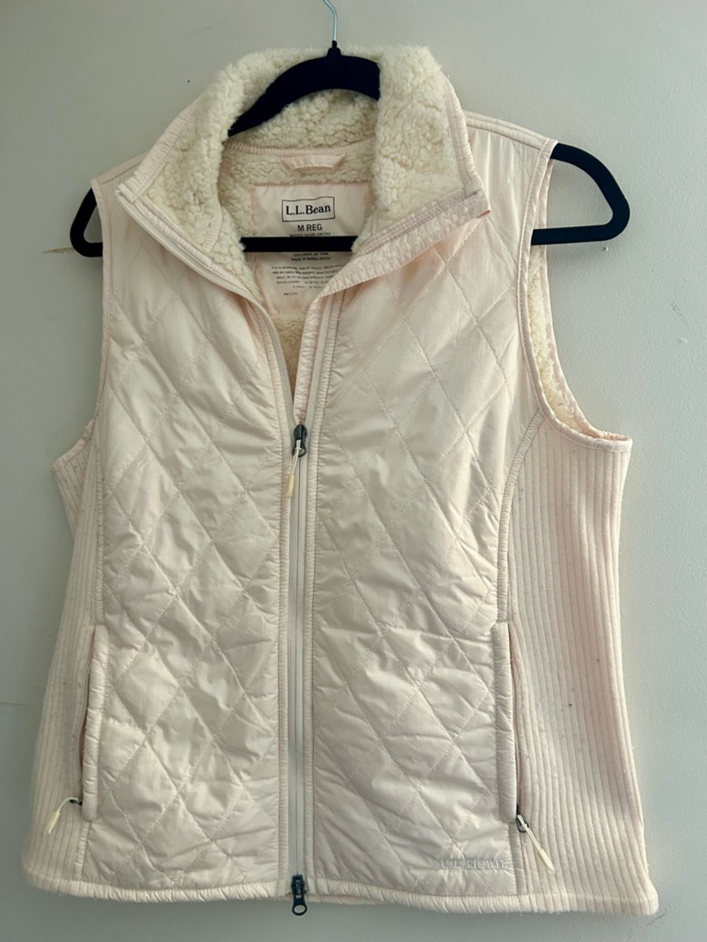 L.L. Bean Women's Cream Quilted PrimaLoft Fleece Lined Vest; SIze Med - Picture 5 of 7